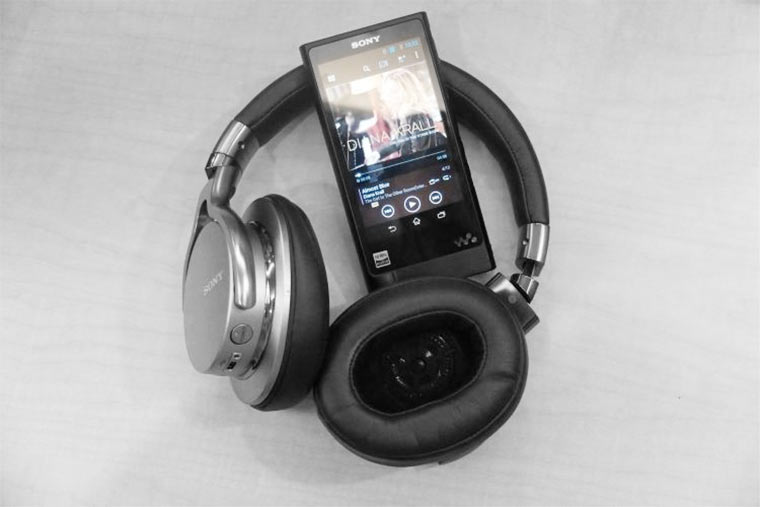 sony-nw-zx2-mdr-1