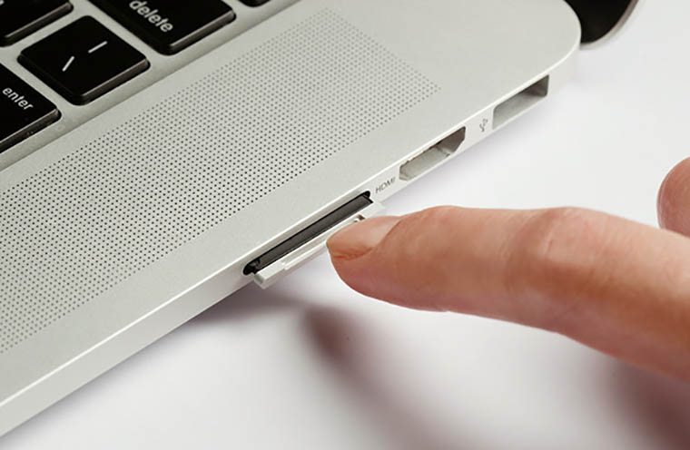 HyperDrive-MacBook-2