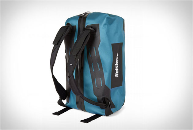 04-Finisterre-WP-Bags