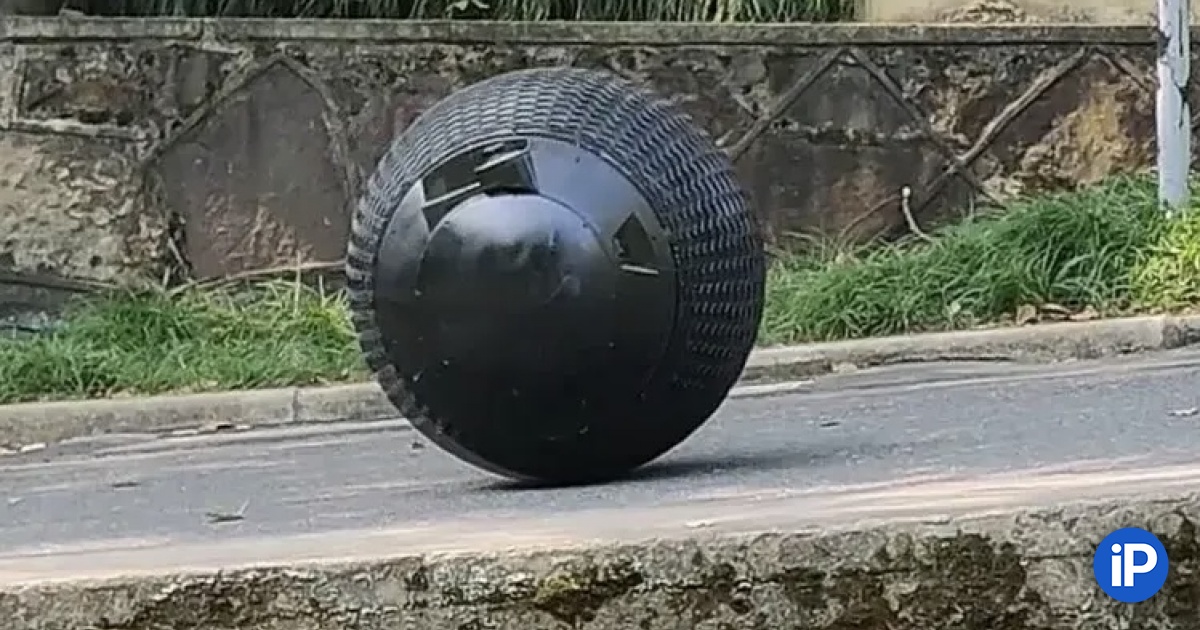 Kolobok! In China, the police have a Rotunbot robot in the form of a ball that chases houses.
