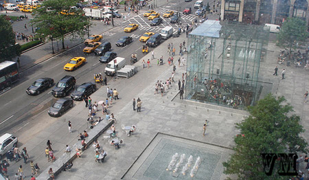 На 5-й Авеню уже занимают очередь за iPhone
