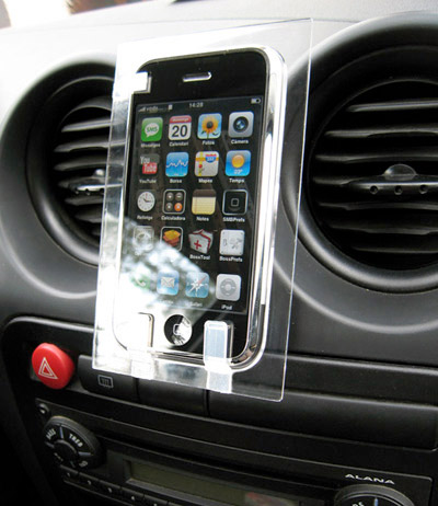 Автомобильный держатель для iPhone