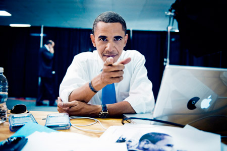 Американский президент использует ноутбук фирмы… ну, конечно же!