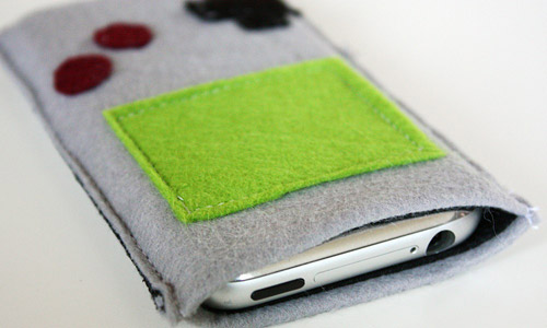 iPhone Gameboy case