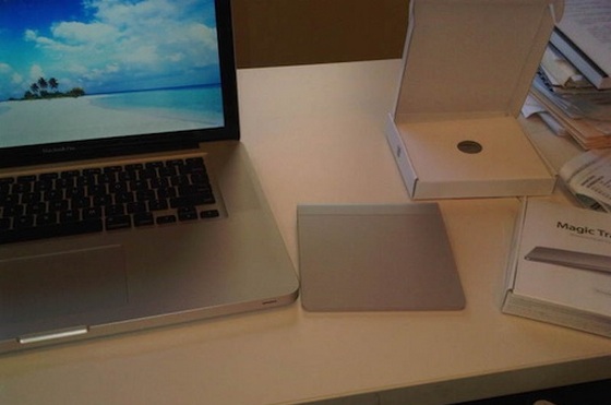 155046-magic_trackpad_desk
