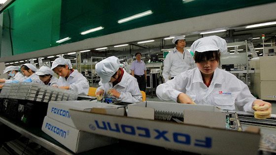 Работников Foxconn обеспечат «развлечениями»