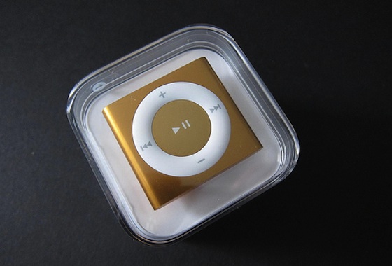 Новый iPod Shuffle: распаковка, сравнение