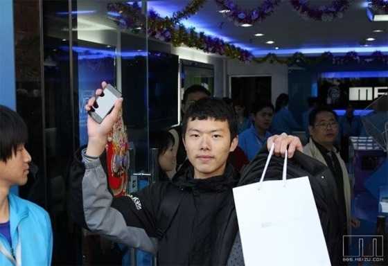 Запуск смартфона Meizu M9 вызвал в Китае не меньший ажиотаж, чем старт  iPhone 4 в США