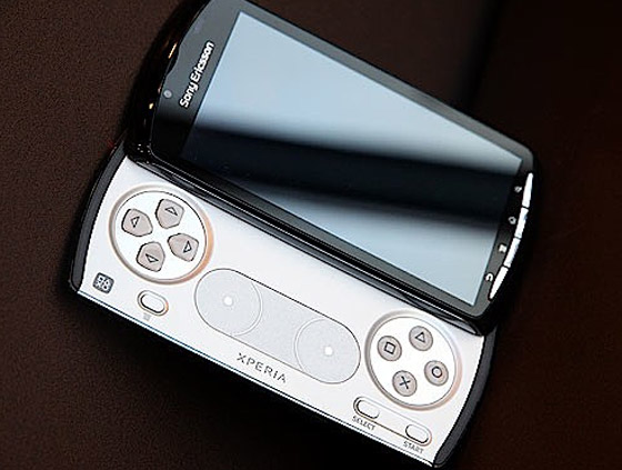 Телефон-PSP детально изучили китайцы