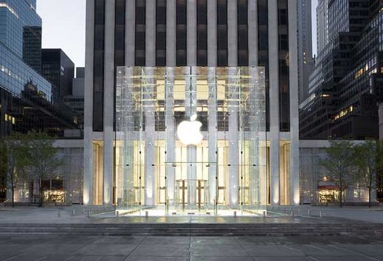 Организационные изменения в Apple Store