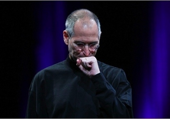 Стив Джобс временно покинул Apple
