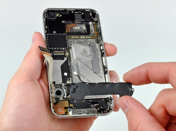 Apple оптимизировала производство iPhone 4