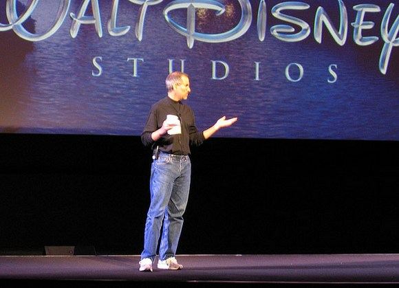 Место Стива Джобса в Disney под вопросом
