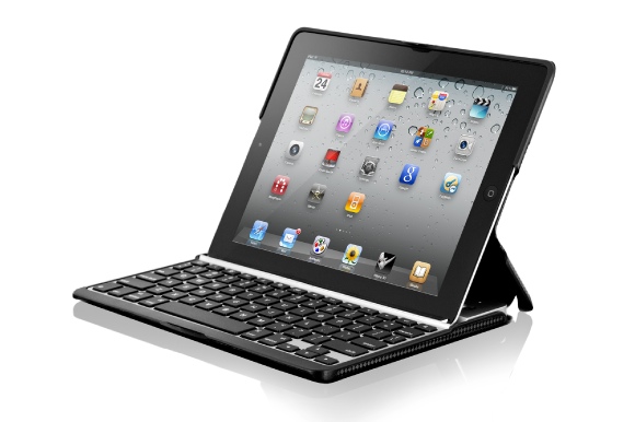 ZAGGfolio: стильный чехол для iPad 2 + модная Bluetooth-клавиатура с подставкой
