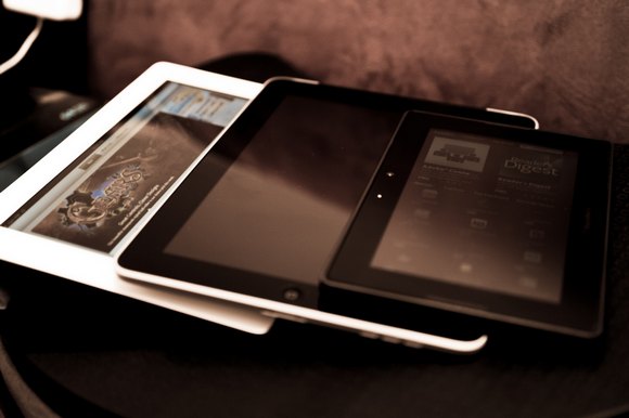 Playbook с Wi-Fi уходит с рынка из-за iPad