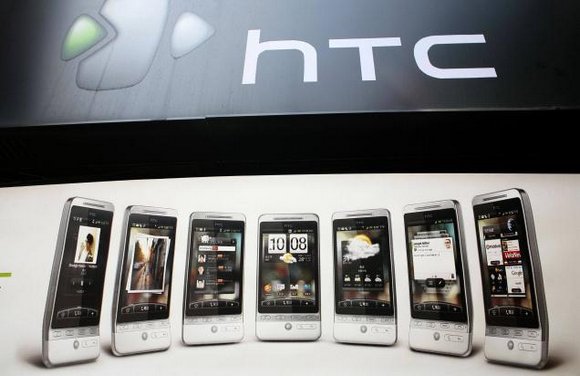 Смартфоны HTC в опале Apple