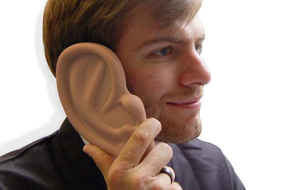 Ear Case – силиконовое ухо для iPhone