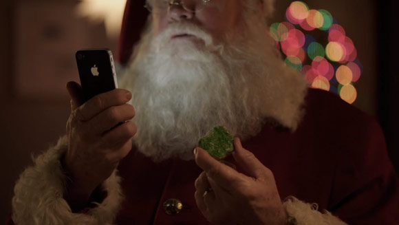 Новая реклама iPhone 4S «Санта»