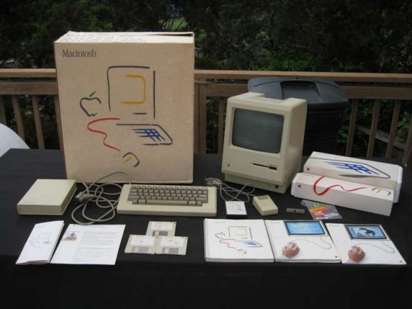 Распаковка первого Macintosh