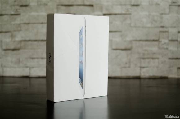 Видео распаковки долгожданного “The new iPad”
