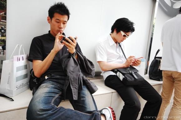 iPhone стал мобильным гаджетом No1 в Японии