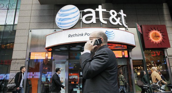 Консультанты AT&T уговаривают не покупать iPhone