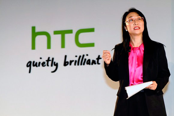 HTC не боится воевать с Apple