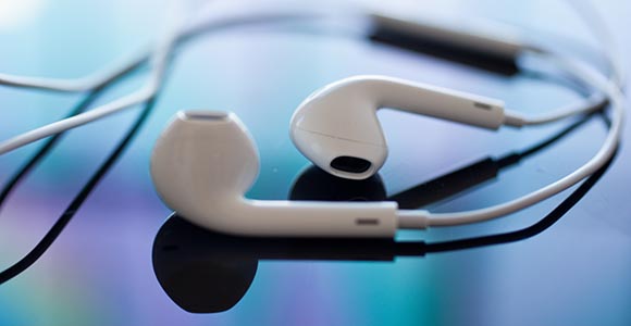 Упаковка  EarPods растворяется в воде