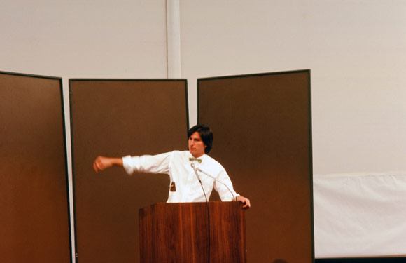 Самое интересное из выступления Стива Джобса на конференции по дизайну в 1983 году