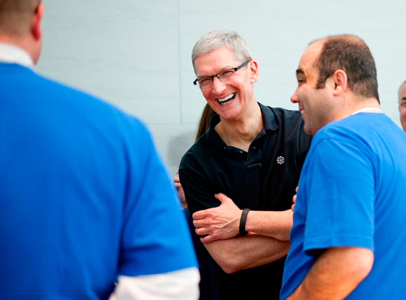 Сотрудникам Apple дают поработать вне их круга обязанностей