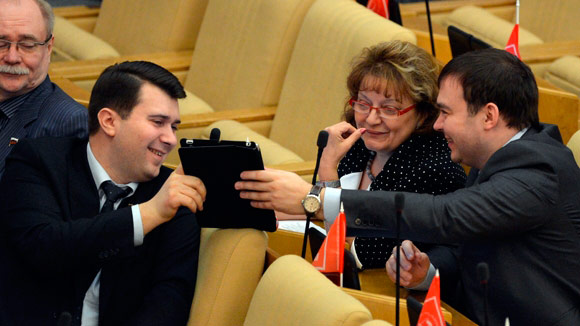 Депутат Госдумы: iPad — не для госслужащего