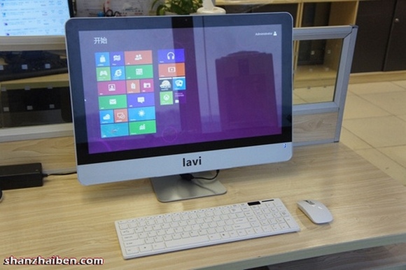 iMac* за 550 долларов