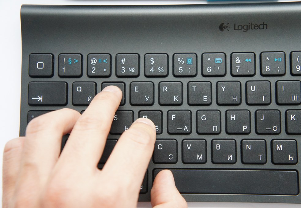 Где кнопка поиска. Кнопка Tab на ноутбуке. Таб на клавиатуре. Tab на клавиатуре. Tab на клавиатуре ноутбука.