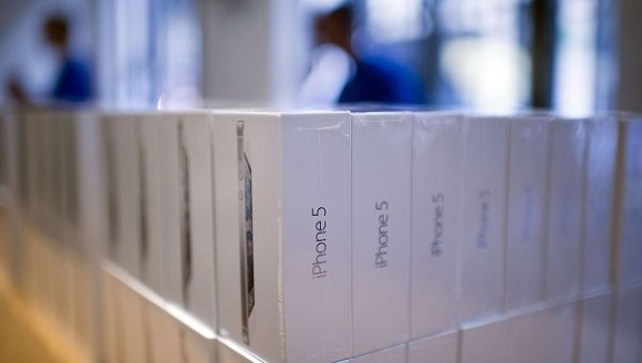 Сроки доставки iPhone сокращаются. Дефицит iPad mini также скоро закончится
