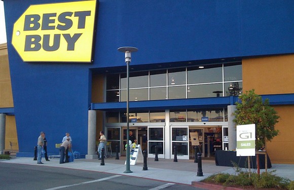 Best Buy судится с Walmart из-за скидки на iPhone 5