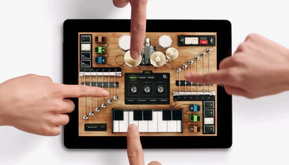 «Живой» и «Вместе»: новая ТВ-реклама iPad и iPad mini