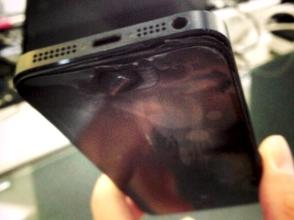 iPhone 5 взорвался прямо во время разговора