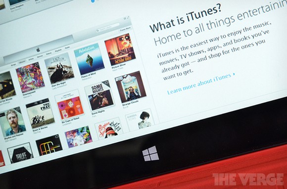 Microsoft просит Apple выпустить iTunes для Windows 8