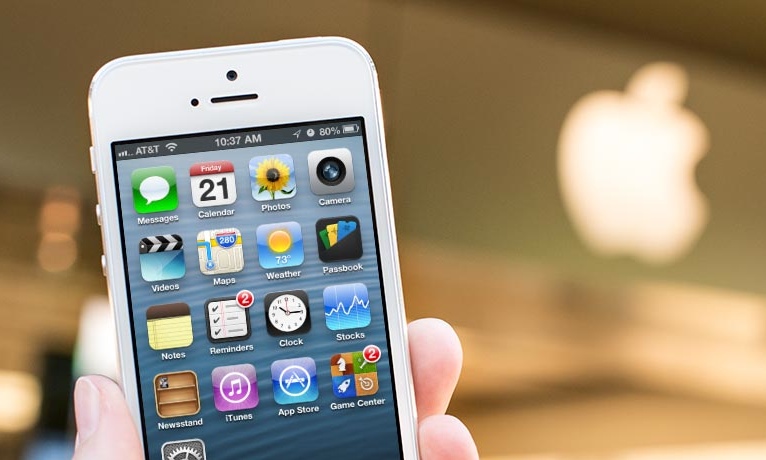 iPhone 5  стал самым обсуждаемым смартфоном