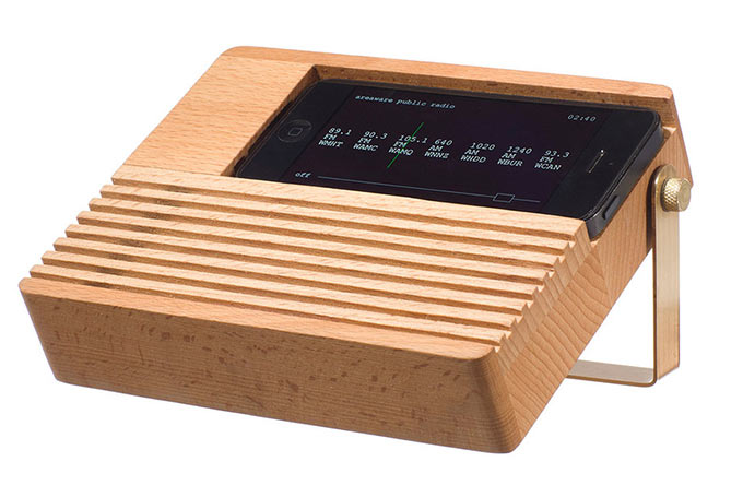 Radio Dock — старый радиоприемник из iPhone