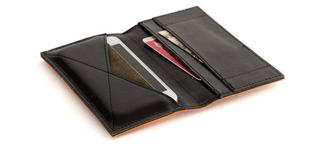 Beamhaus Billfold — бумажник для iPhone