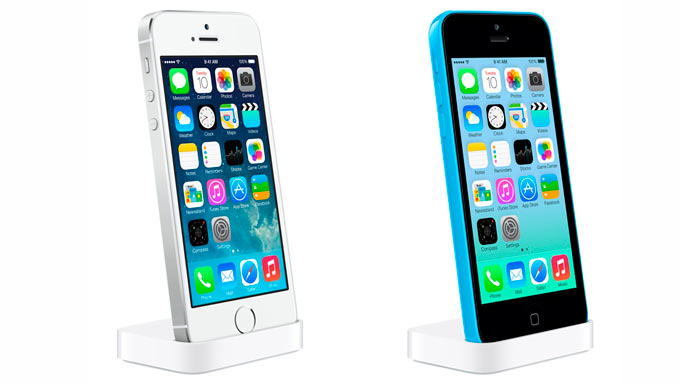 Apple выпустила две док-станции для iPhone с разъемом Lightning