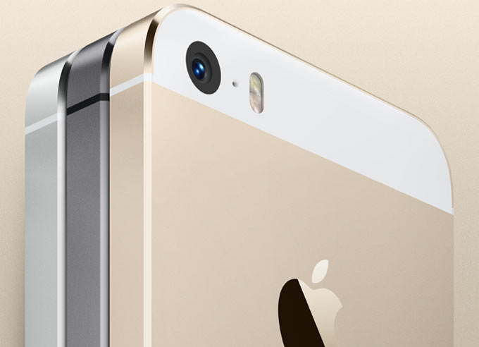 Apple опубликовала видео о создании iPhone 5c, камере и Touch ID в iPhone 5s