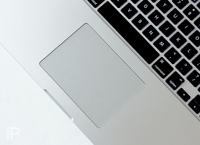 В Retina MacBook Pro 2013 обнаружилась проблема с трекпадом и клавиатурой. Apple пообещала разобраться