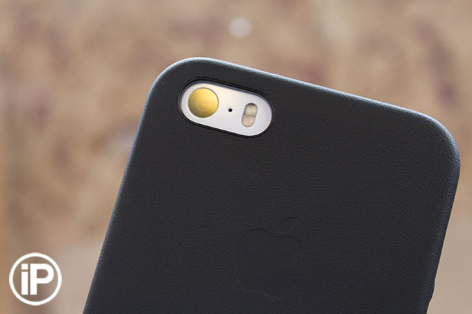 Официальный кожаный чехол для iPhone 5s — это магнит для грязи. Как уберечь