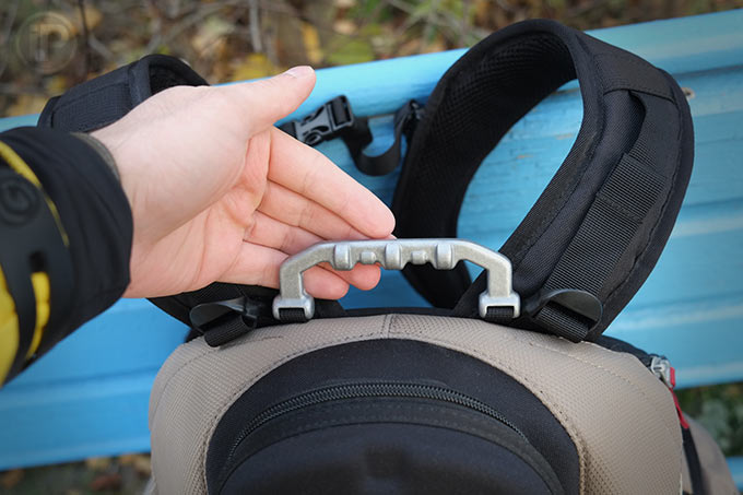Oakley-Kitchen-Sink-Backpack-Grey-Fossil-handle