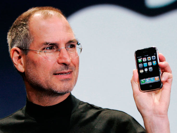 Бывший сотрудник Apple рассказал о том, что осталось за кадром презентации первого iPhone