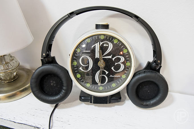 09-Pioneer-Headphones-MJ