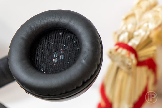 14-Pioneer-Headphones-MJ