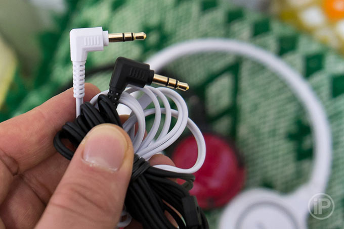 19-Pioneer-Headphones-MJ